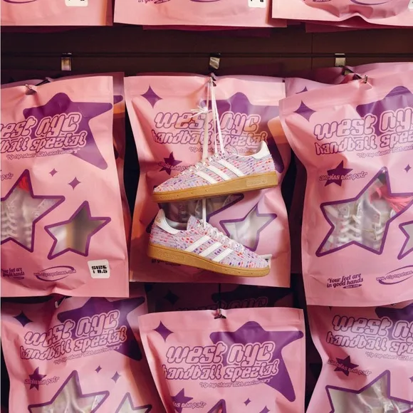 NIB ADIDAS WEST NYC x TIP TOP SHOES Handball Spezial 7 Pink Bouclé White Run Big