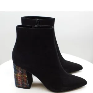 NIB Betsey Johnson Kassie Women's Booties Women's Shoes Size 5 1/2