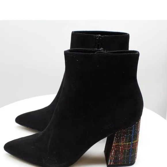NIB Betsey Johnson Kassie Women's Booties Women's Shoes Size 5 1/2