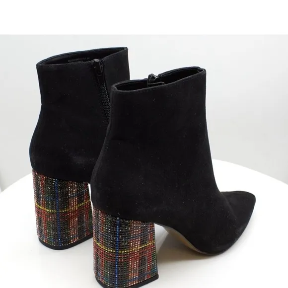 NIB Betsey Johnson Kassie Women's Booties Women's Shoes Size 5 1/2