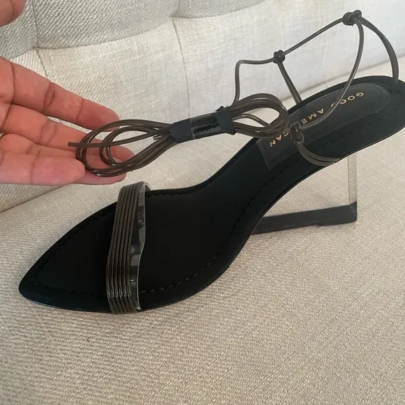 NIB Good American Sandals CINDER-F*CKING-RELLA WEGDE heels in Black size 7