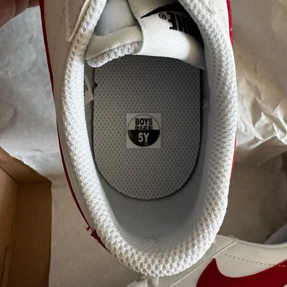 NIB NIKE Blazer Low ‘77 White and Red Shoes 5Y