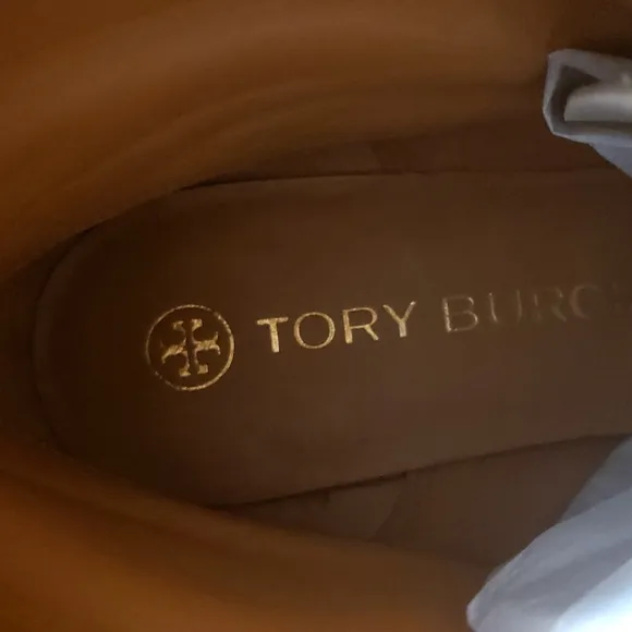NIB Tory Burch Lug sole ankle boots Size 10 1/2