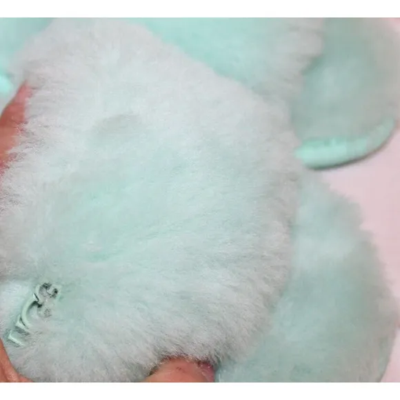 NIB UGG Fluff Slide II Sheepskin Slipper‎ Flip Flops Pale Emerald Green