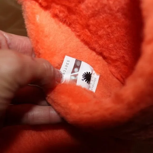 NIB UGG MEN'S FLUFF‎ YOU SLIP ON FUR SLIPPERS ORANGE