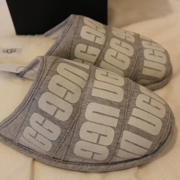 NIB UGG MEN'S GRAPHIC BAND LOGO SCUFF‎ SLIPPERS GRAY