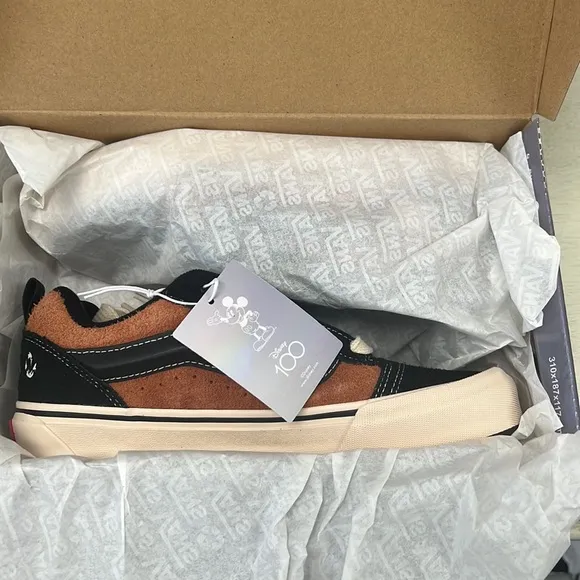 NIB - Vans X Disney 100th Anniversary Knu Skool Scar Shoes - Mens 7 / Womens 8.5