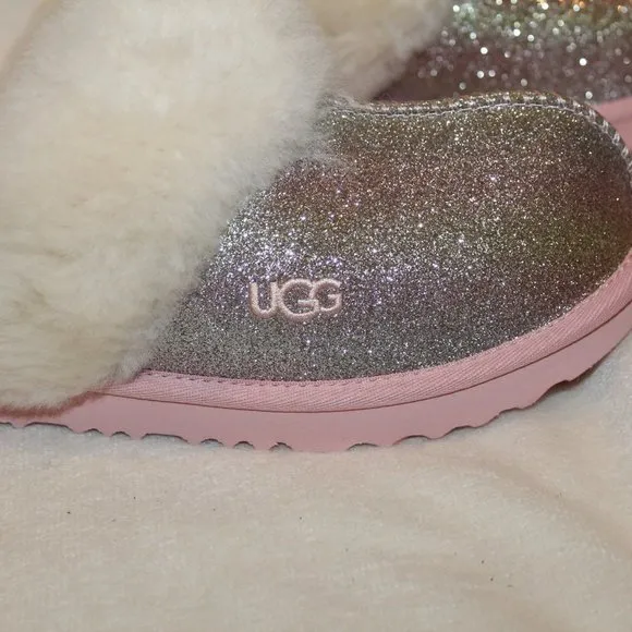 NIB YOUTH 5‎ 6 WOMENS 7 8 COZY GLITTER PINK SHEARLING LINED SLIPPERS