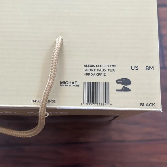 NIB/NWT Michael Kors Alexis Closed Toe Short Faux Fur Slippers