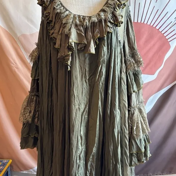 Nidhi Yasha Green Viscose Embroidered Scoop Neck Bohemian Luxury Dress One Size