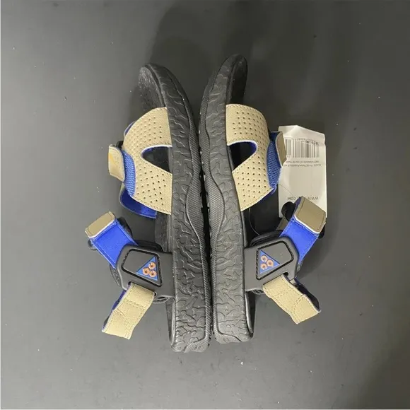 Nike ACG Deschutz Sandals Size 5.5 W Khaki Blue Orange Outdoor Shoes CT3303-200