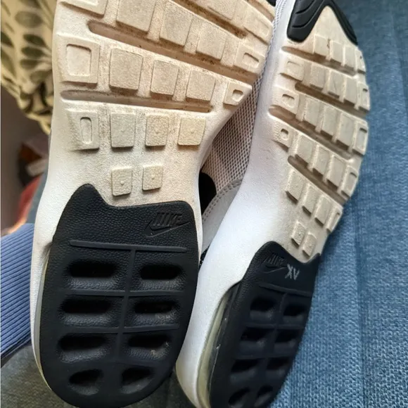 Nike Air Black and White Low-Top Sneakers with Cushioned Midsole