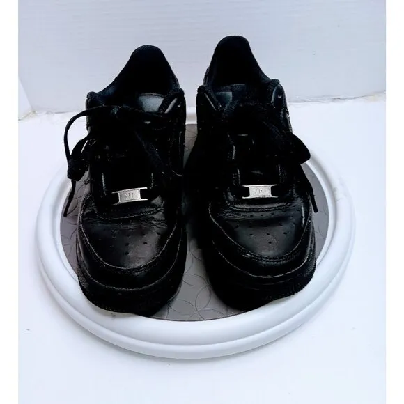 Nike Air Force 1 Youth Black Sneakers Size 4.5Y Leather Lace-Up Shoes