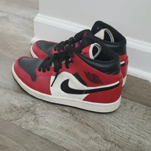 Nike Air Jordan 1 Mid Black Red White Leather Shoes