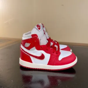 Nike Air Jordan 1 Retro High Og Varsity Red White CU0450-061 Toddler Size 7C
