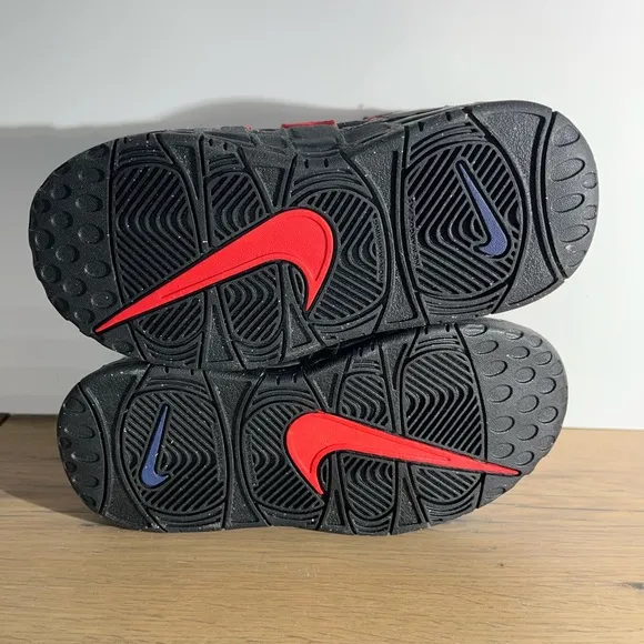 Nike Air Kids Black and Red Nike Shoes DN0020-001 Size 10C
