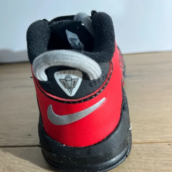 Nike Air Kids Black and Red Nike Shoes DN0020-001 Size 10C