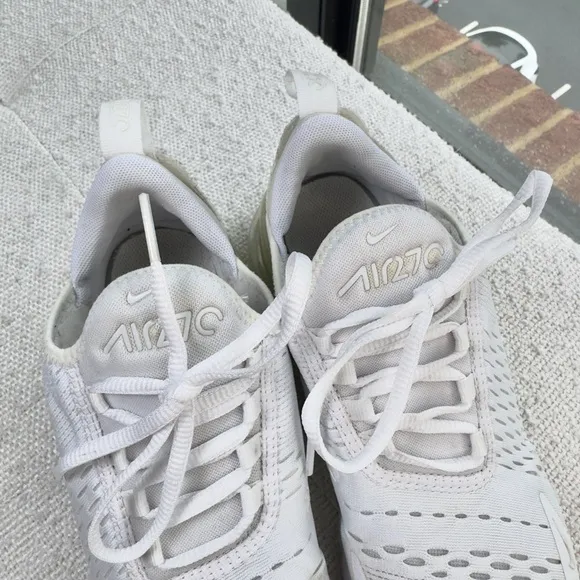 Nike Air Max 270 White Sneakers 6Y Young 7 Womens