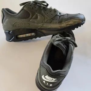 Nike Air Max 90 Men's Shoes - Olive Green