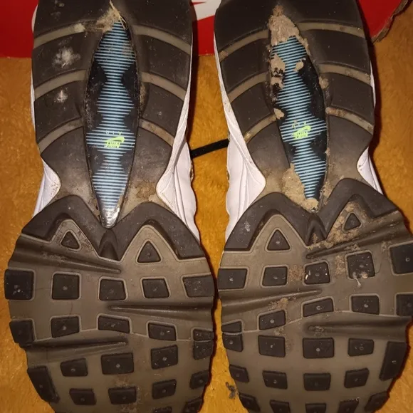 Nike Air Max 95 LV8 Black and Blue Sneakers 6.5Y