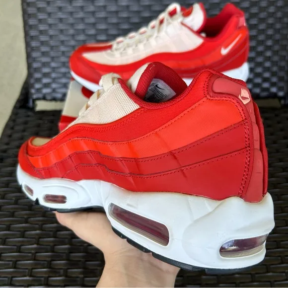 NIKE AIR MAX 95 PICANTE RED GUAVA ICE Size 13