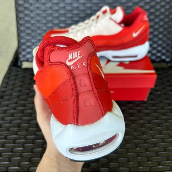 NIKE AIR MAX 95 PICANTE RED GUAVA ICE Size 13