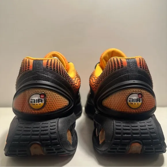 Nike Air Max DN SE Laser Orange Men’s Size 10.5 Athletic Cushioned Air Shoes