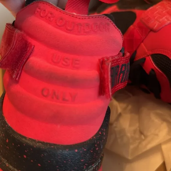 Nike Air Raid Red and Black Sneakers GUC 10.5
