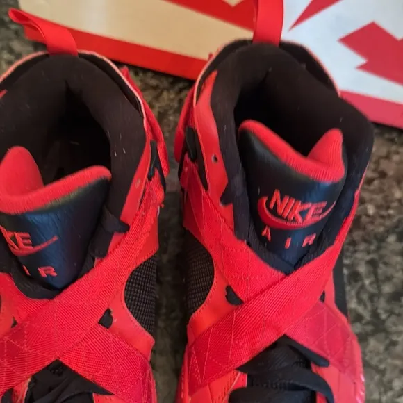 Nike Air Raid Red and Black Sneakers GUC 10.5
