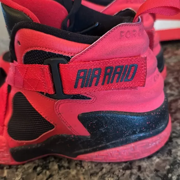 Nike Air Raid Red and Black Sneakers GUC 10.5
