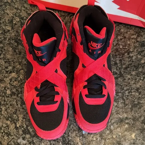 Nike Air Raid Red and Black Sneakers GUC 10.5