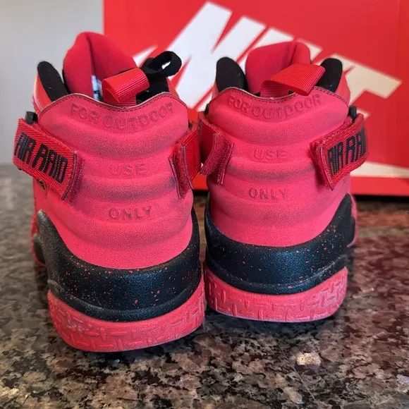 Nike Air Raid Red and Black Sneakers GUC 10.5