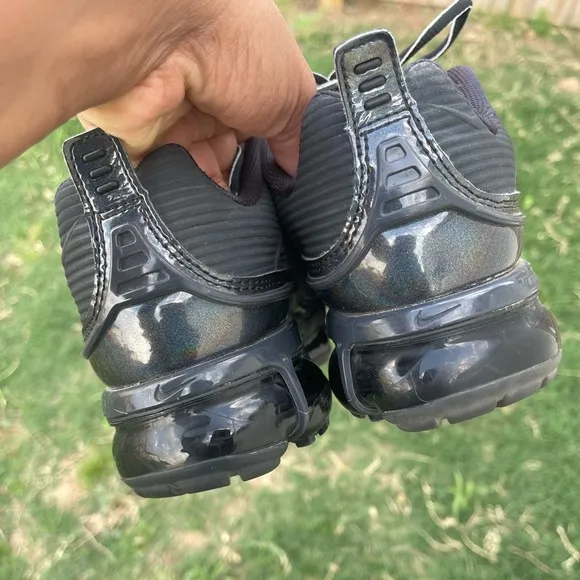 Nike Air Vapormax 360 Black Iridescent Swoosh Wome’s Size 8