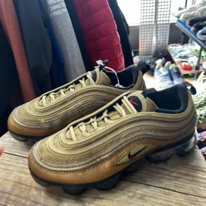 Nike Air Vapormax '97 GS Youth Metallic Gold Varsity Red Black 4.5Y