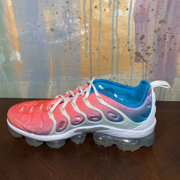 Nike Air VaporMax Plus Lava Glow Pink White CI58662-600 Women’s size 9.5