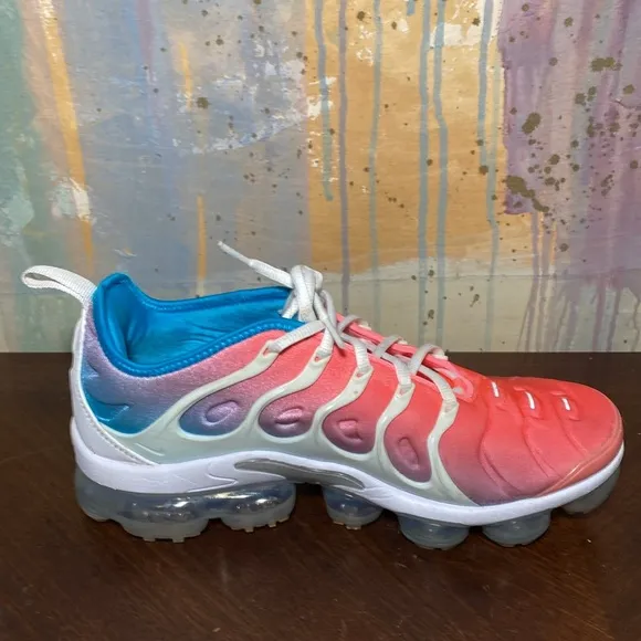 Nike Air VaporMax Plus Lava Glow Pink White CI58662-600 Women’s size 9.5