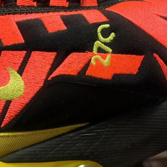 Nike AIRMAX 270 EUC Orange red color, Black and Yellow Athletic Shoes.