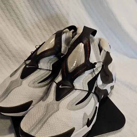 Nike Black and White Athletic Shoes with Bold Accents