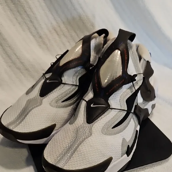 Nike Black and White Athletic Shoes with Bold Accents
