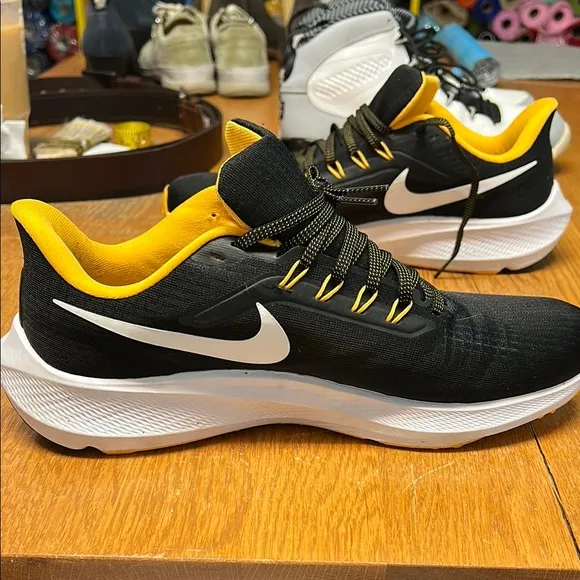 Nike Black and Yellow Steelers Athletic Shoes with Breathable Mesh
