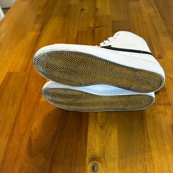 Nike Blazer 77 Youth sneakers