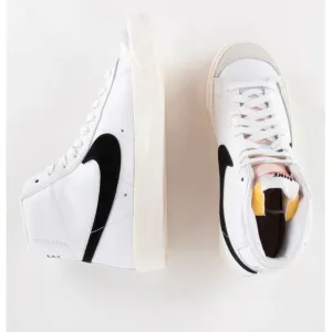 Nike Blazer 77 Youth sneakers