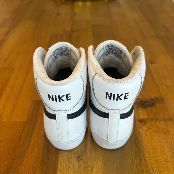 Nike Blazer 77 Youth sneakers
