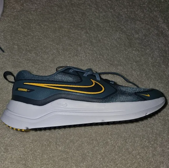 Nike Cosmic Runner Blue Shoes