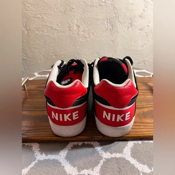 Nike Delta Force SB Red Black Athletic Shoes EUC athletic athleisure streetwear