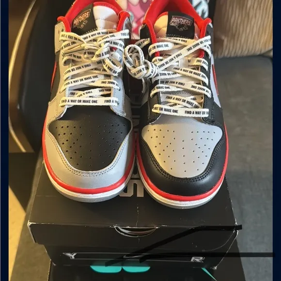 Nike Duck Low CAU Red and Black Sneakers New in the Box