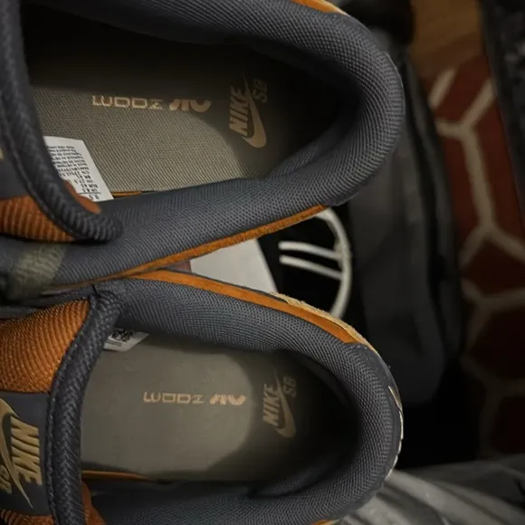Nike dunk low sb “carbon monarch”. New(other) see description. Men’s 9.5