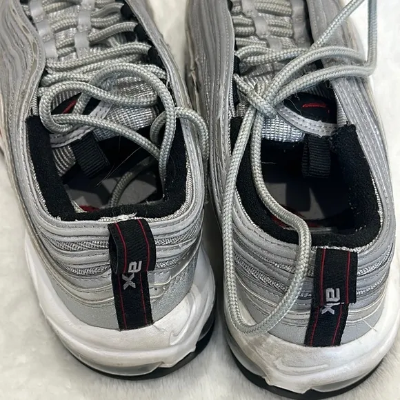 NIKE Gray and Silver Athletic Shoes