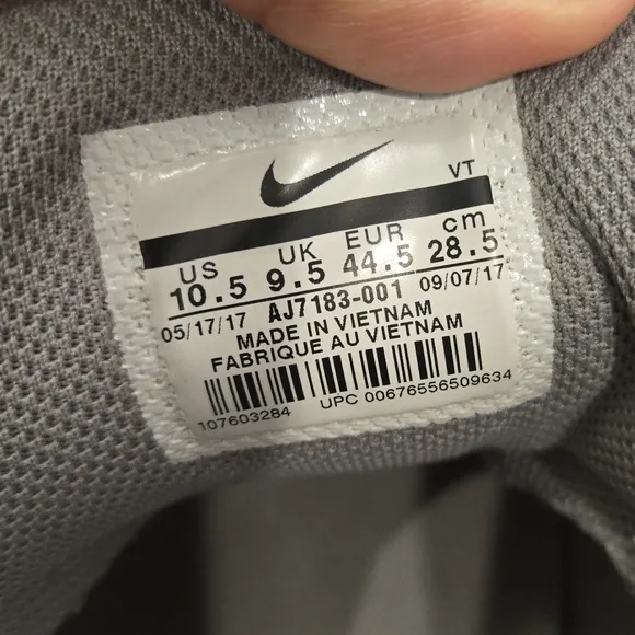 Nike Gray and Yellow Men's Shoes