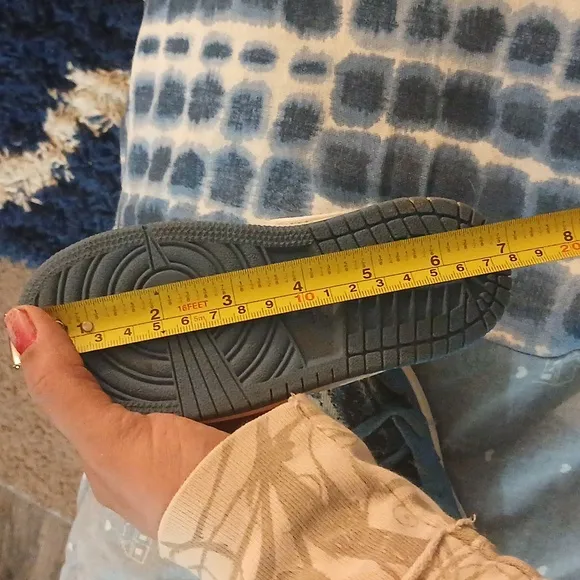 Nike Jordan 1 Mids &quot; Washed Denim&quot; Sizr 9C